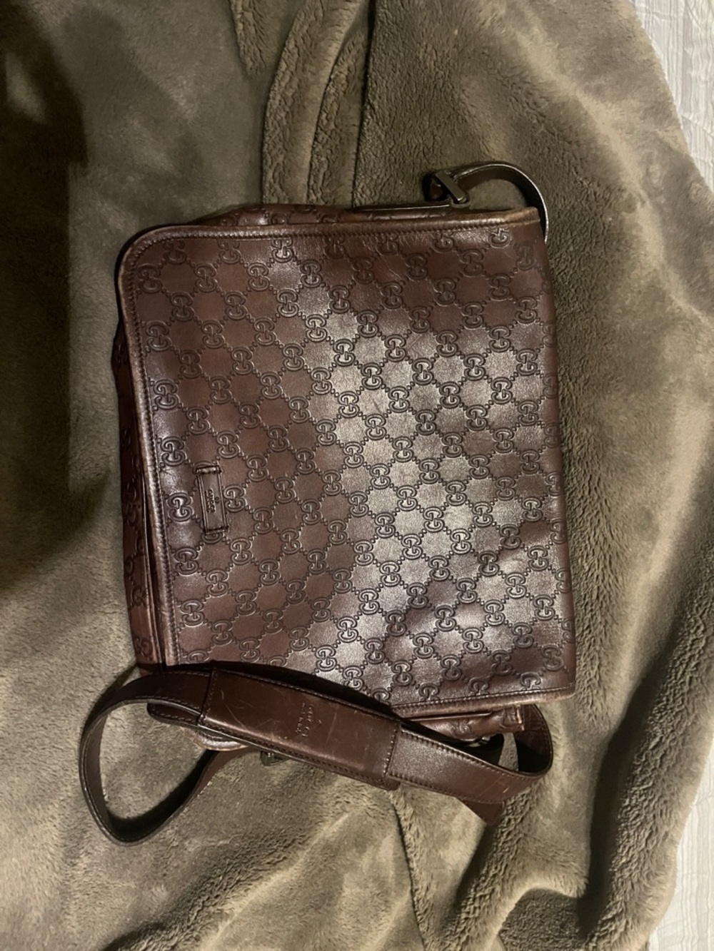 Authentic Gucci Guccissima Brown Leather Shoulder Bag.